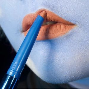 Love Craft Beauty lip liner in Space Bae